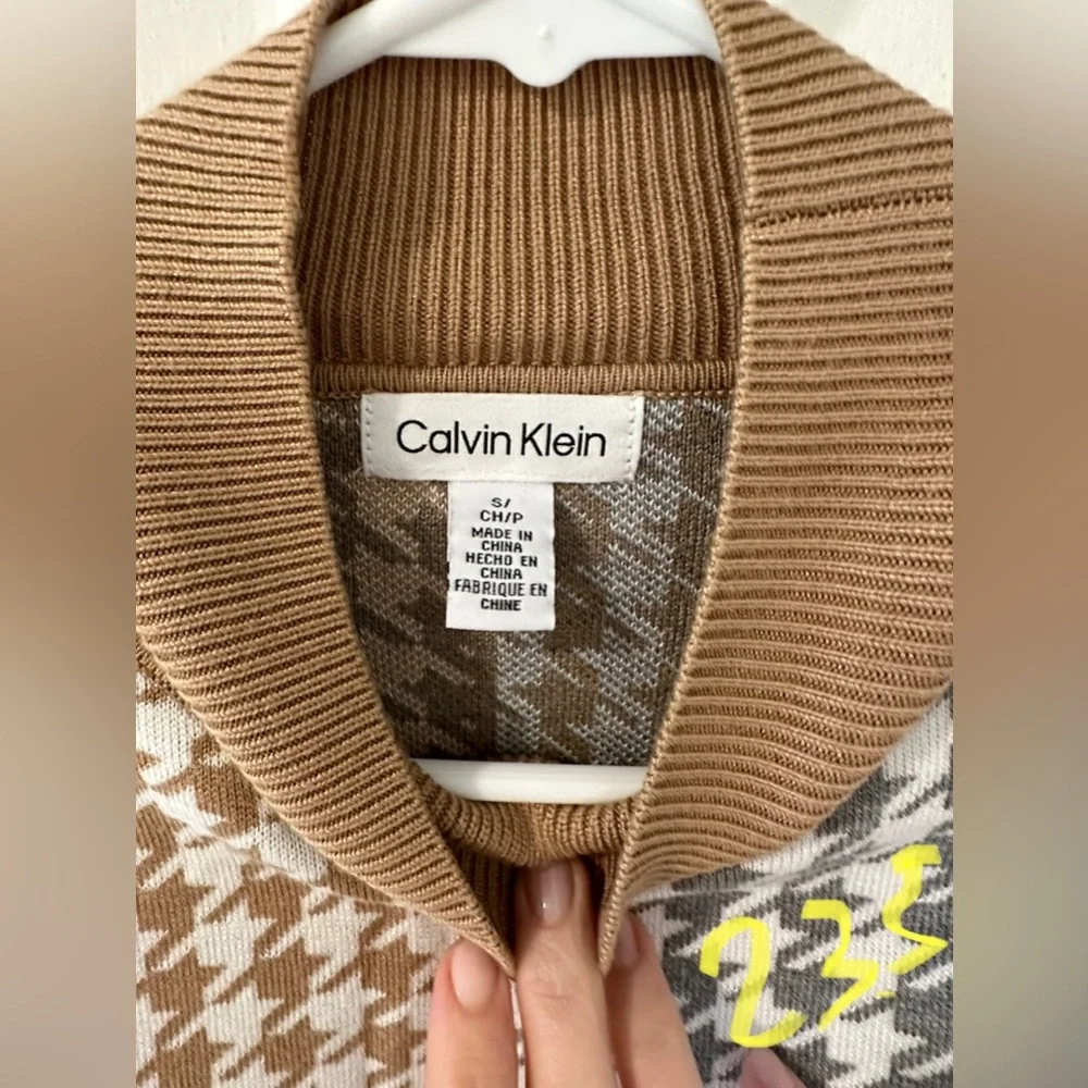 Calvin Klein Brown and Gray Houndstooth Knit Sweater Set - Picture 3 of 3